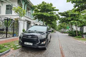 TOYOTA INNOVA 2020